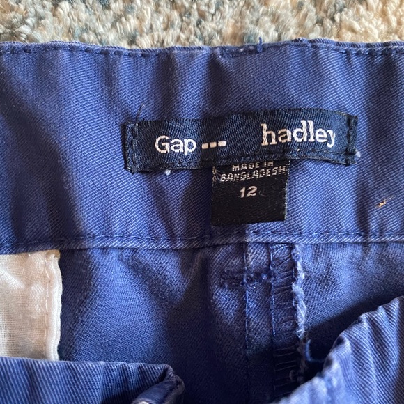 Navy blue Bermuda shorts from GAP - Picture 2 of 2